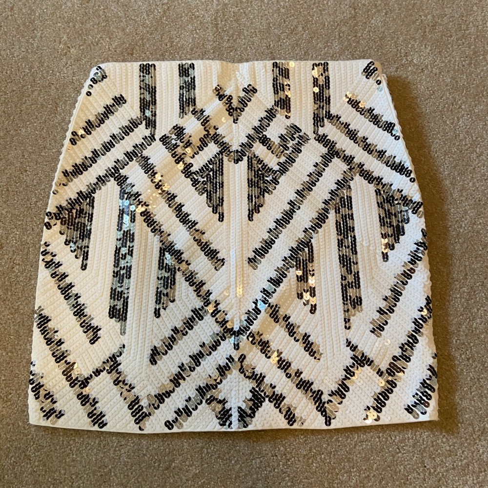 Express white sequins skirt